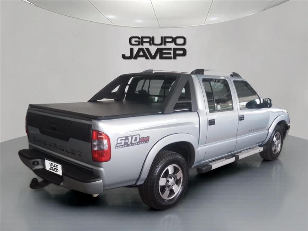 GM - Chevrolet-S10-2.8 EXECUTIVE 4X4 CD 12V TURBO ELECTRONIC INTERCOOLER DIESEL 4P MANUAL
