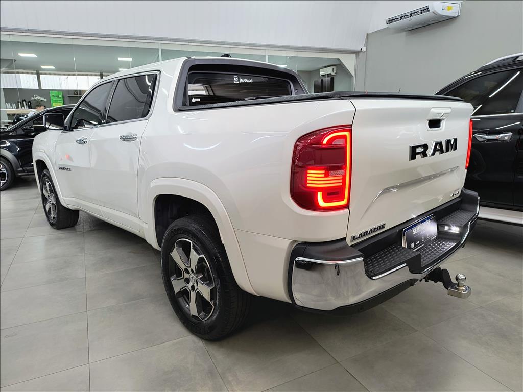 RAMPAGE 2.0 TURBO DIESEL LARAMIE 4X4 AUTOMÁTICO13