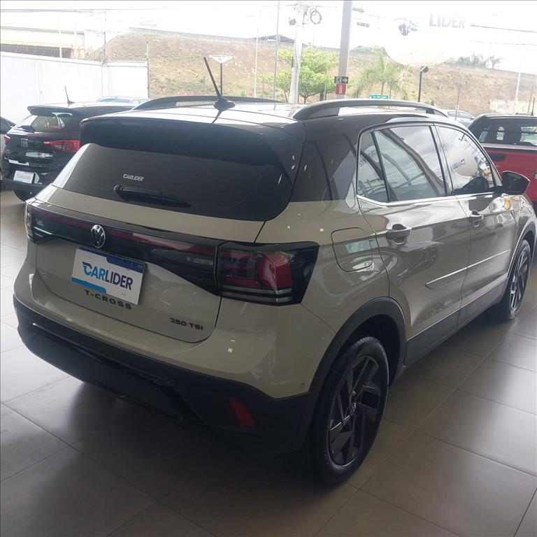 T-CROSS 1.4 250 TSI TOTAL FLEX HIGHLINE AUTOMÁTICO5