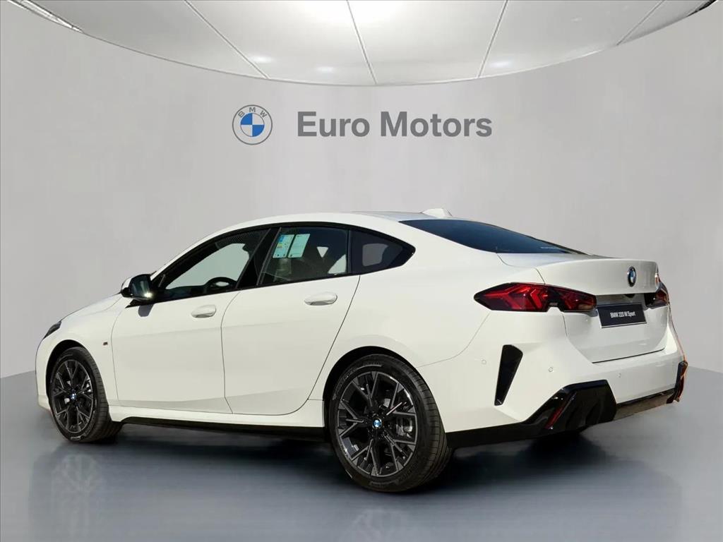BMW-220i-2.0 16V TURBO GASOLINA GRAN COUPÉ M SPORT STEPTRONIC