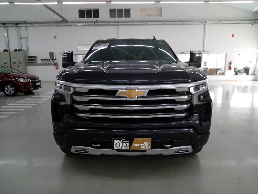 SILVERADO 5.3 V8 GASOLINA 1500 HIGH COUNTRY 4X4 AUTOMÁTICO4