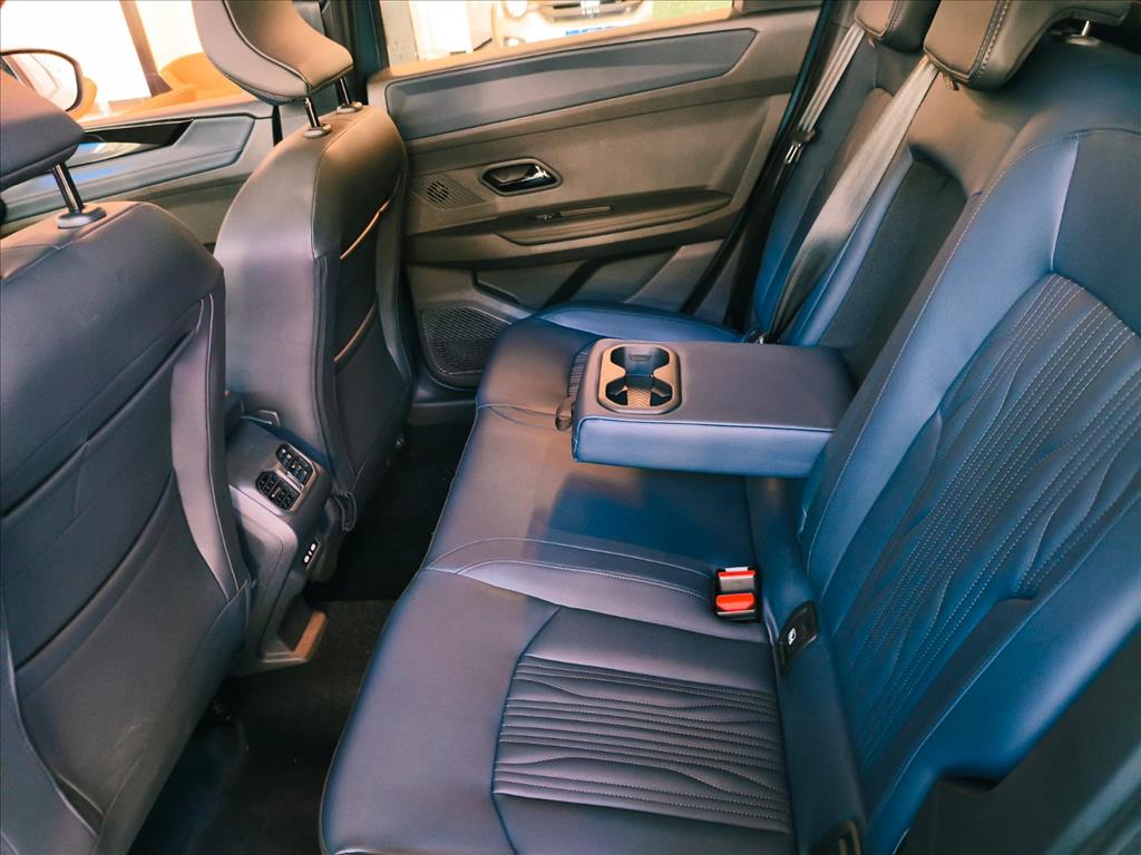 Renault-BOREAL-1.3 TCE FLEX ICONIC EDC