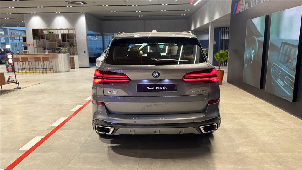 X5 3.0 I6 TURBO HÍBRIDO XDRIVE50E M SPORT AUTOMÁTICO9
