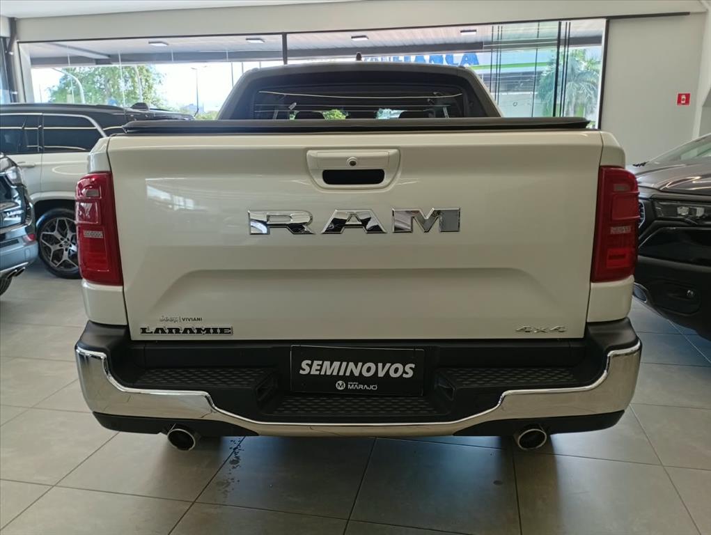 RAMPAGE 2.0 TURBO DIESEL LARAMIE 4X4 AUTOMÁTICO10