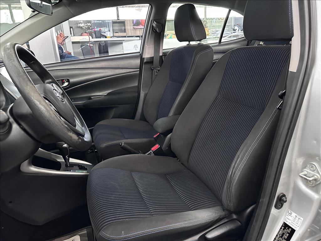 YARIS 1.5 16V FLEX SEDAN XLS CONNECT MULTIDRIVE7