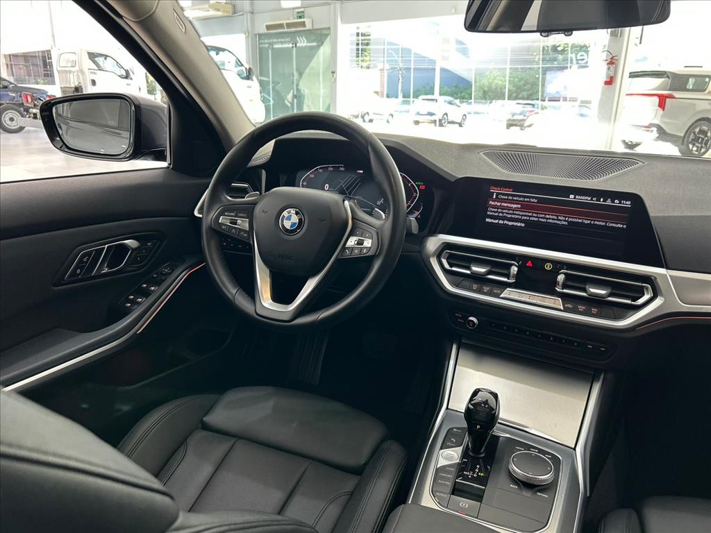 320i 2.0 16V TURBO GASOLINA M SPORT AUTOMÁTICO5