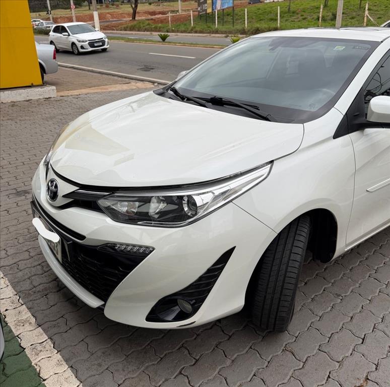 YARIS 1.5 16V FLEX XLS CONNECT MULTIDRIVE