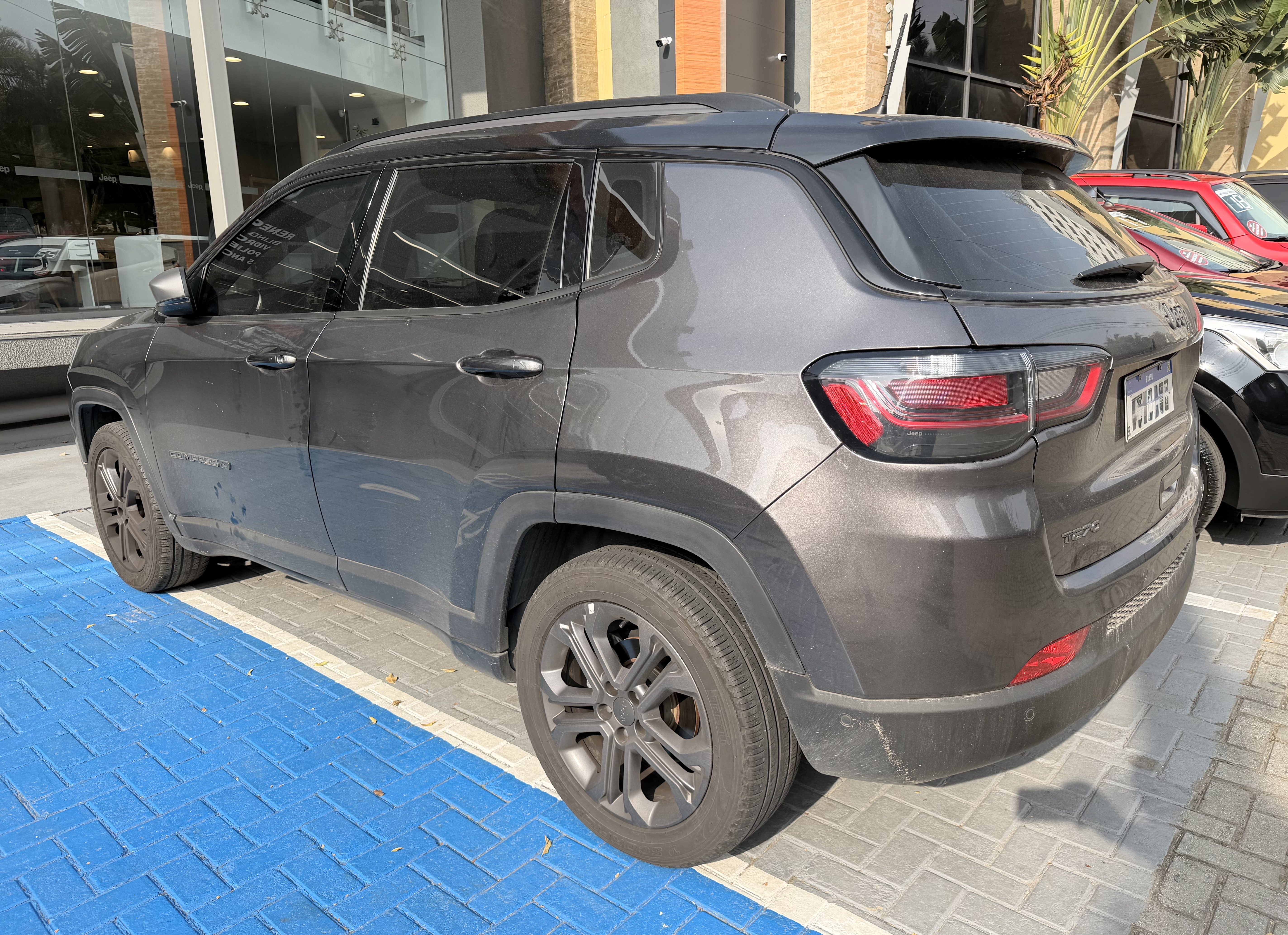 COMPASS 1.3 T270 TURBO FLEX LONGITUDE 80 ANOS AT61