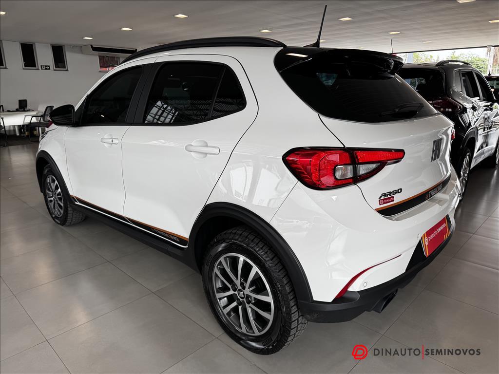 Fiat-ARGO-1.3 FIREFLY FLEX TREKKING CVT