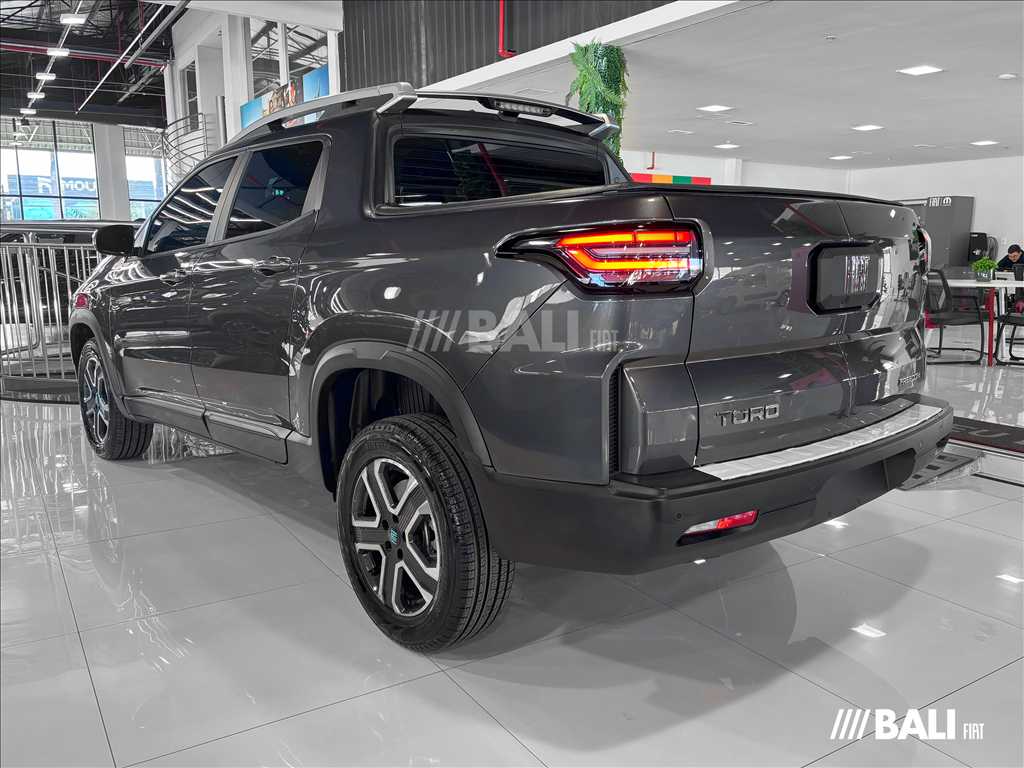 TORO 1.3 TURBO 270 FLEX FREEDOM AT64