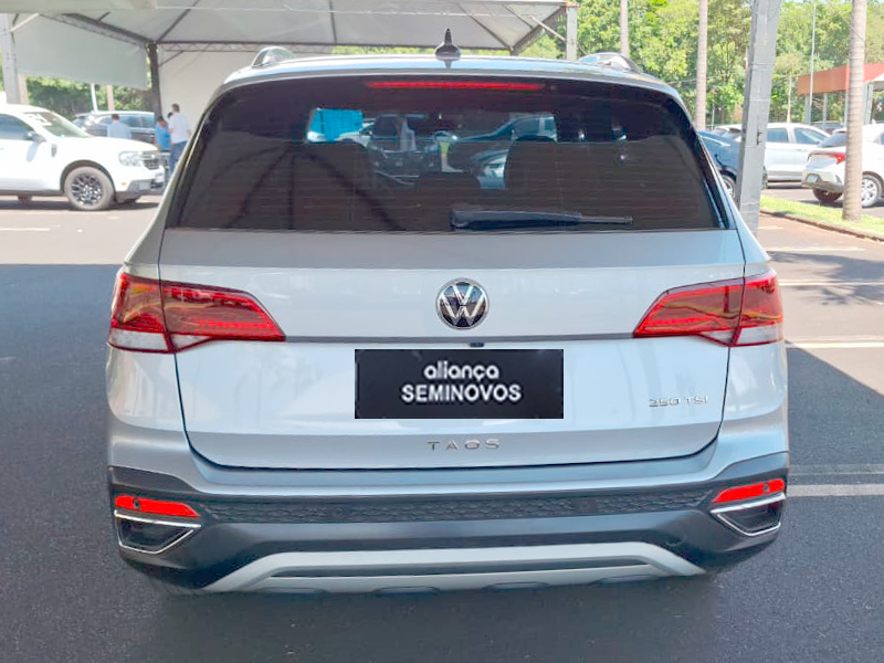 TAOS 1.4 250 TSI TOTAL FLEX HIGHLINE AUTOMÁTICO4