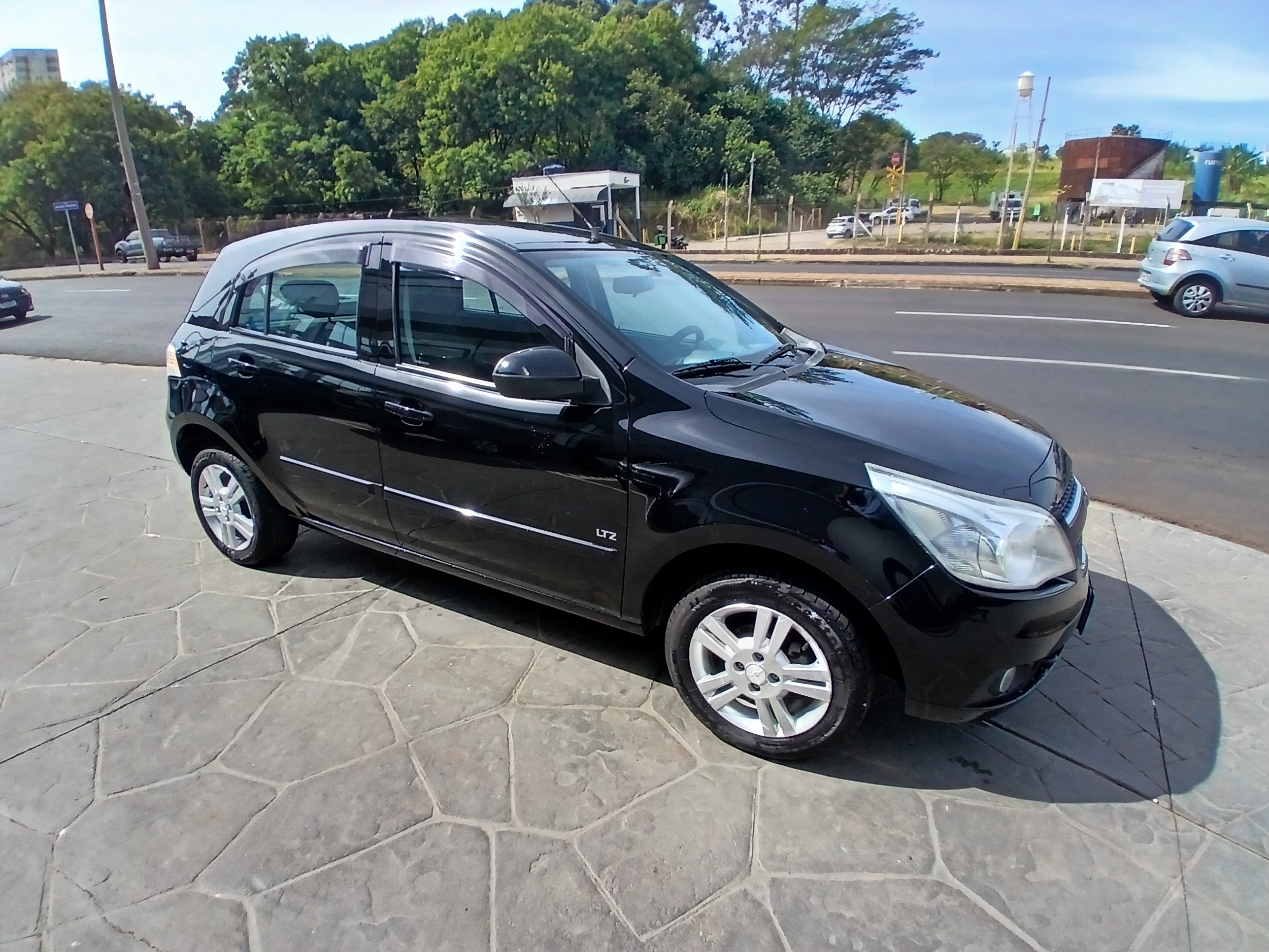 AGILE 1.4 MPFI LTZ 8V FLEX 4P MANUAL1