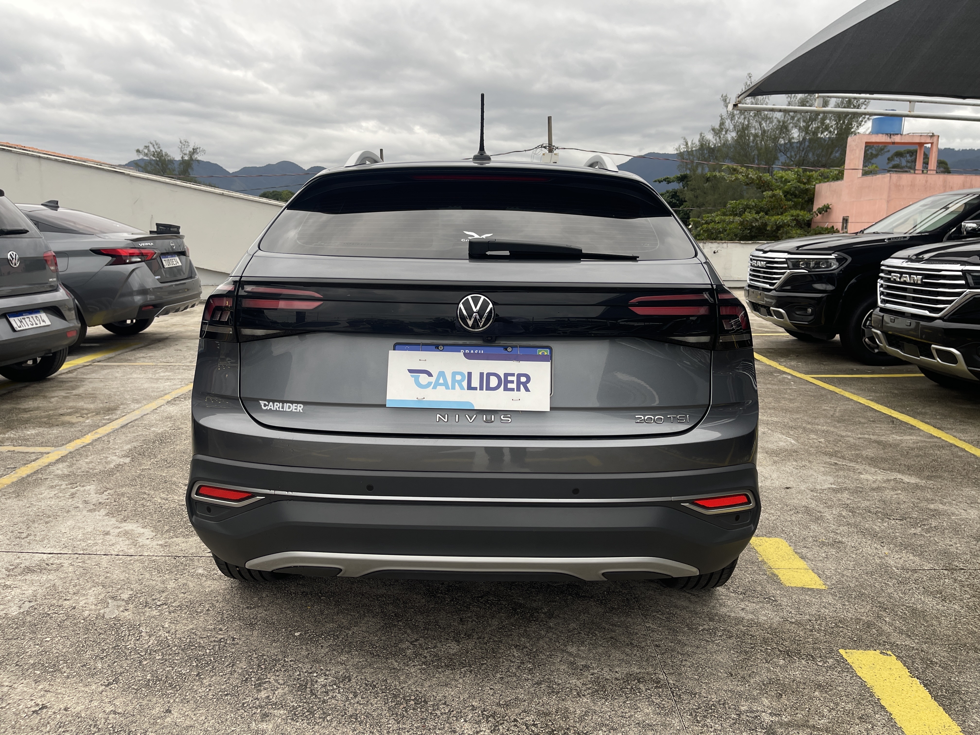 NIVUS 1.0 200 TSI TOTAL FLEX HIGHLINE AUTOMÁTICO5