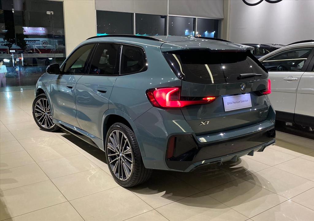 X1 2.0 16V TURBO GASOLINA SDRIVE20I M SPORT STEPTRONIC