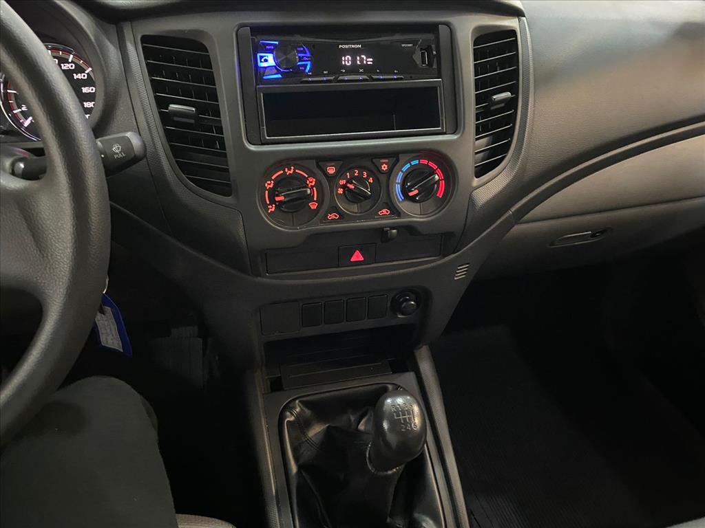 L200 TRITON 2.4 16V TURBO DIESEL GL CD 4X4 MANUAL12