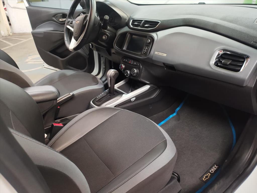 ONIX 1.4 MPFI ACTIV 8V FLEX 4P AUTOMÁTICO11