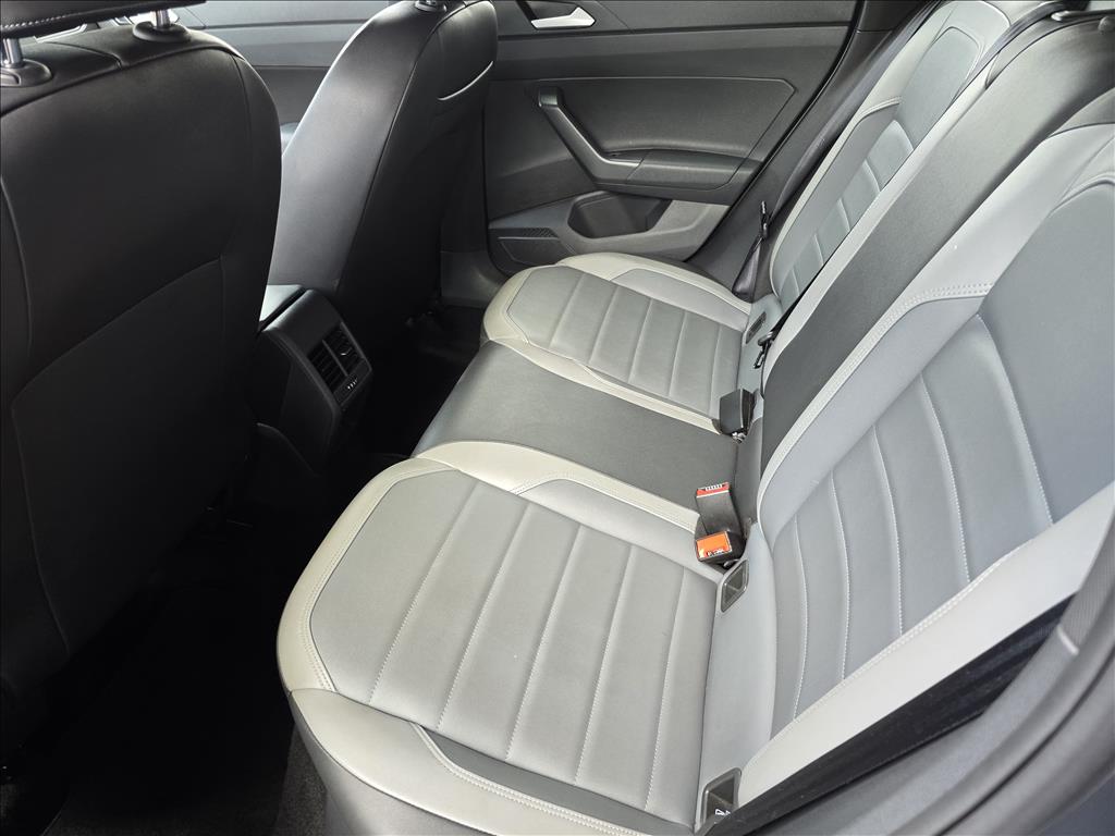 NIVUS 1.0 200 TSI TOTAL FLEX HIGHLINE AUTOMÁTICO7