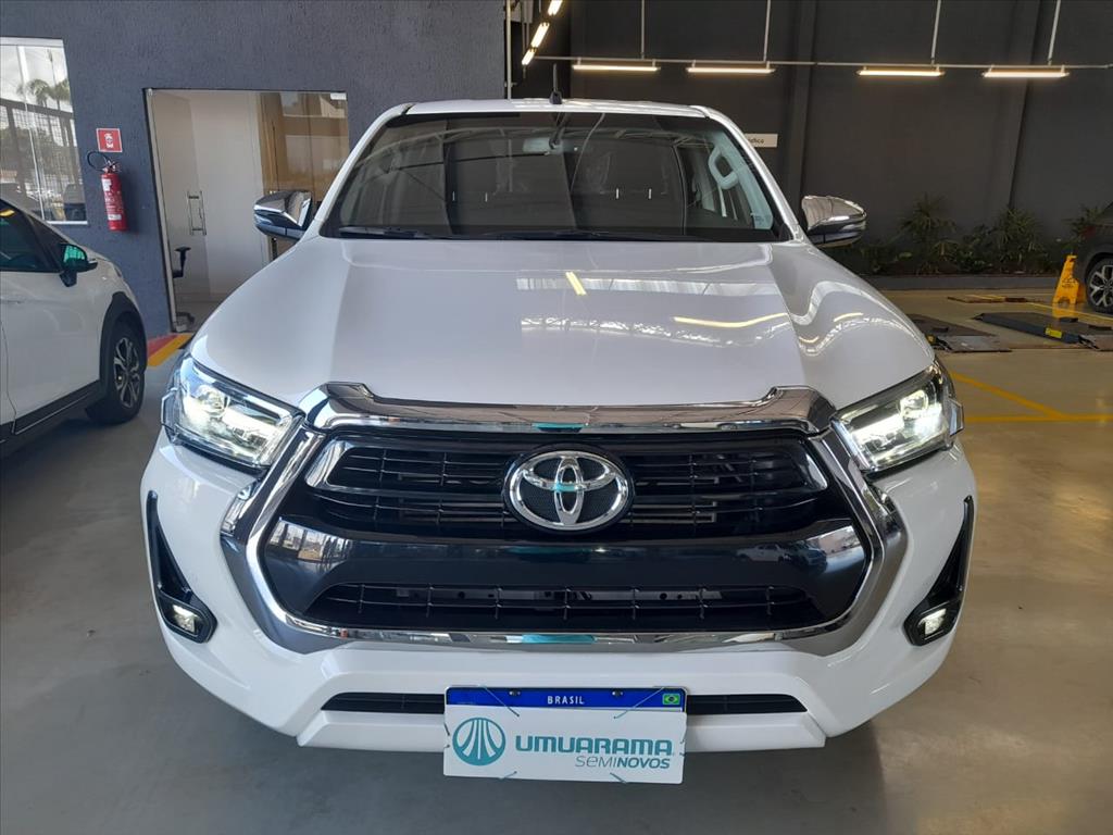 HILUX 2.8 D-4D TURBO DIESEL CD SRV 4X4 AUTOMÁTICO1