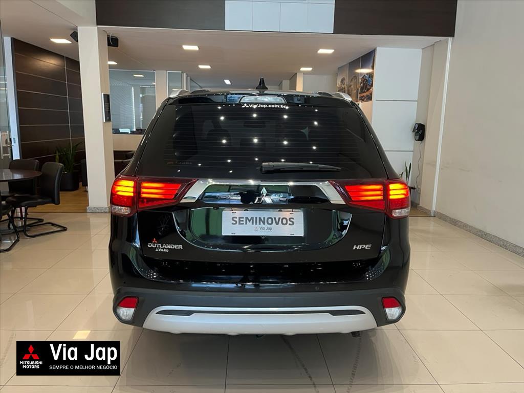 Mitsubishi-OUTLANDER-2.0 MIVEC GASOLINA HPE AUTOMÁTICO