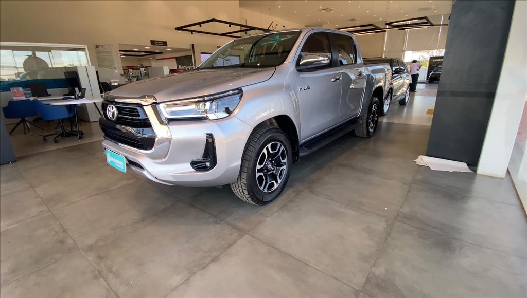 HILUX 2.8 D-4D TURBO DIESEL CD SRV 4X4 AUTOMÁTICO5