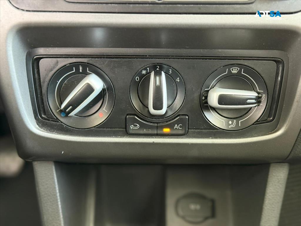 VOLKSWAGEN FOX 1.0 MPI TRENDLINE 12V FLEX 4P MANUAL