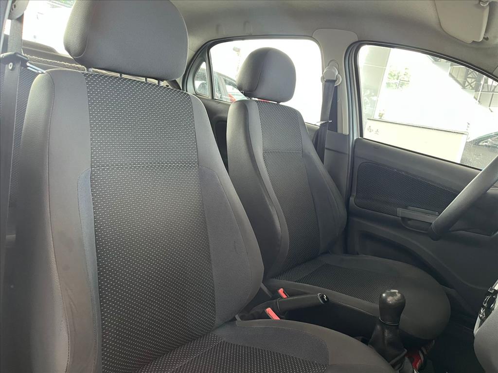 VOYAGE 1.0 MI TRENDLINE 8V FLEX 4P MANUAL18