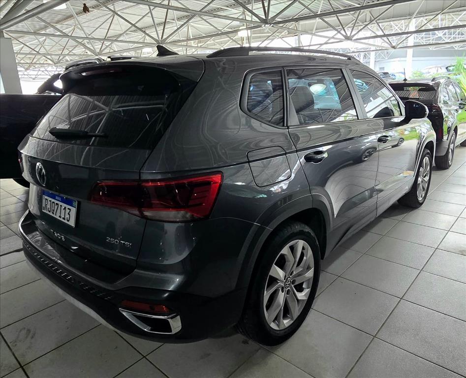 TAOS 1.4 250 TSI TOTAL FLEX COMFORTLINE AUTOMÁTICO5