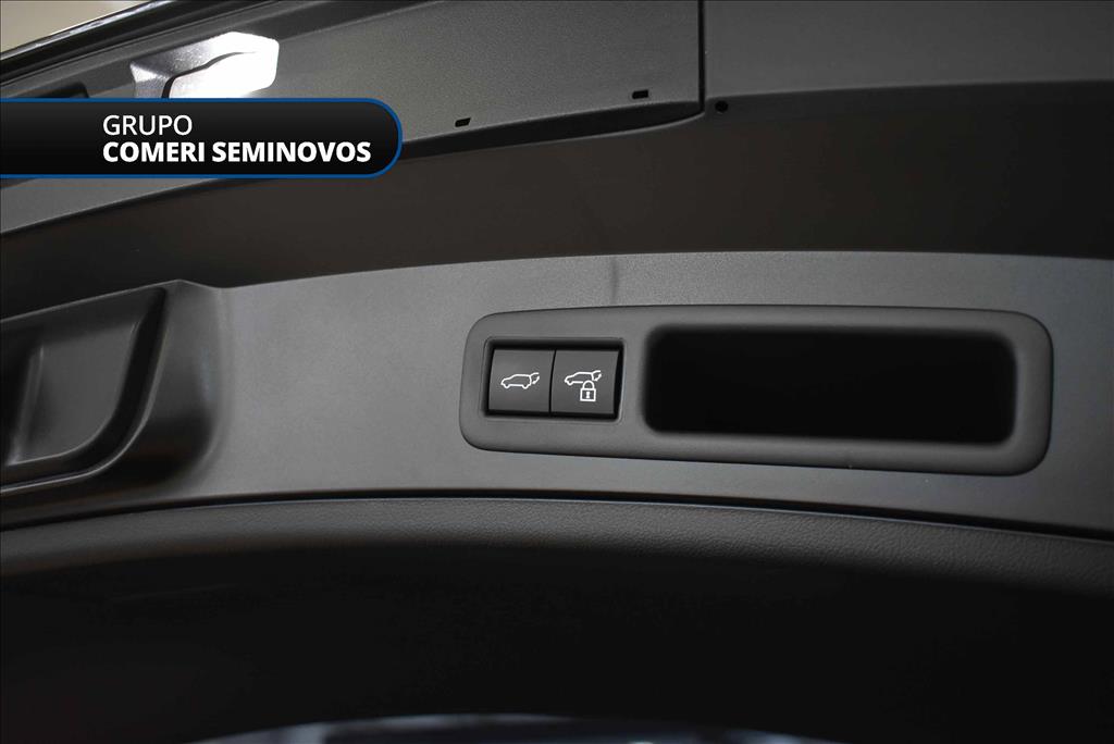 UX 300h 2.0 VVT-I HYBRID CVT11