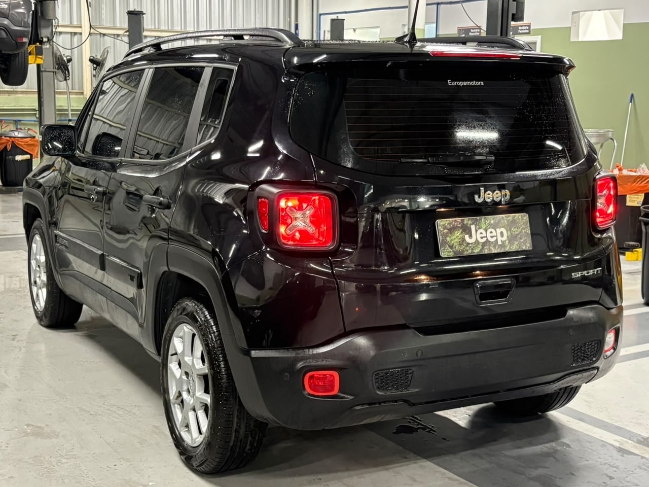 RENEGADE 1.8 16V FLEX SPORT 4P AUTOMÁTICO1