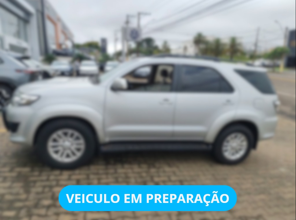 HILUX SW4 3.0 SRV 4X4 16V TURBO INTERCOOLER DIESEL 4P AUTOMÁTICO