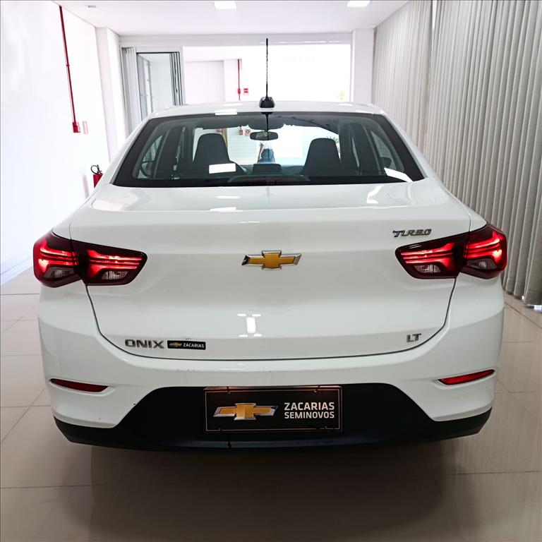 ONIX PLUS 1.0 TURBO FLEX LT AUTOMÁTICO3