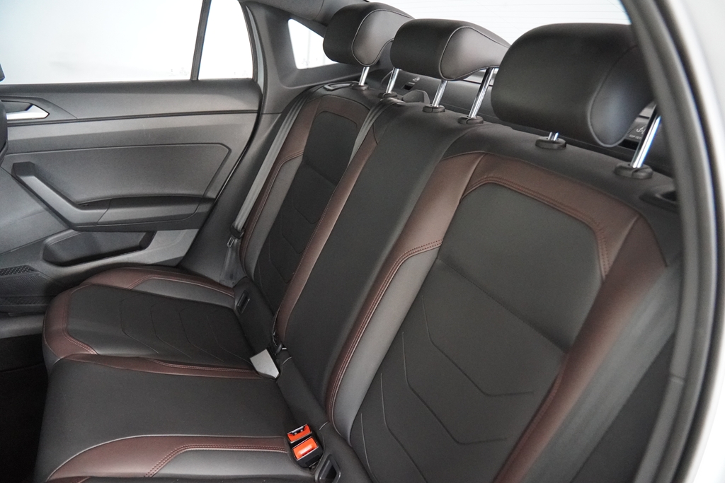 VIRTUS 1.0 200 TSI HIGHLINE AUTOMÁTICO8
