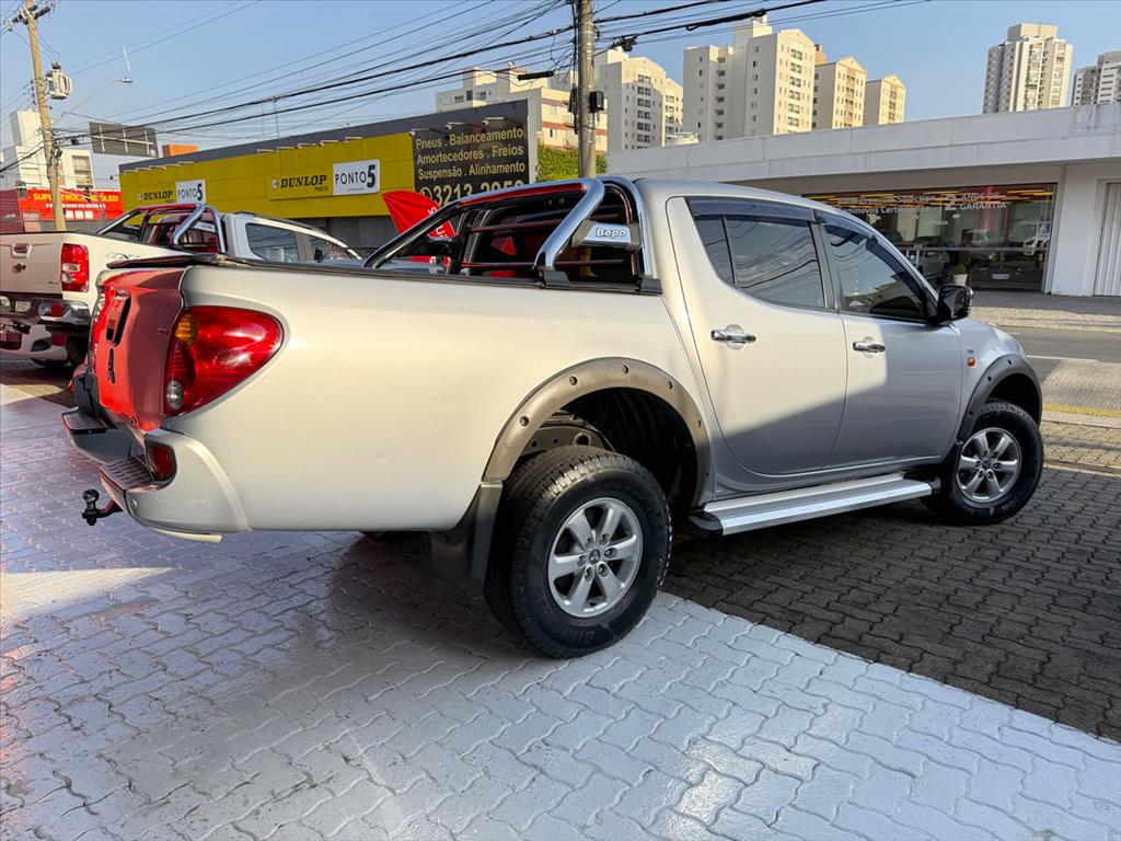 Mitsubishi L200 Triton - 3.2 GLS 4X4 CD 16V TURBO INTERCOLER DIESEL 4P MANUAL