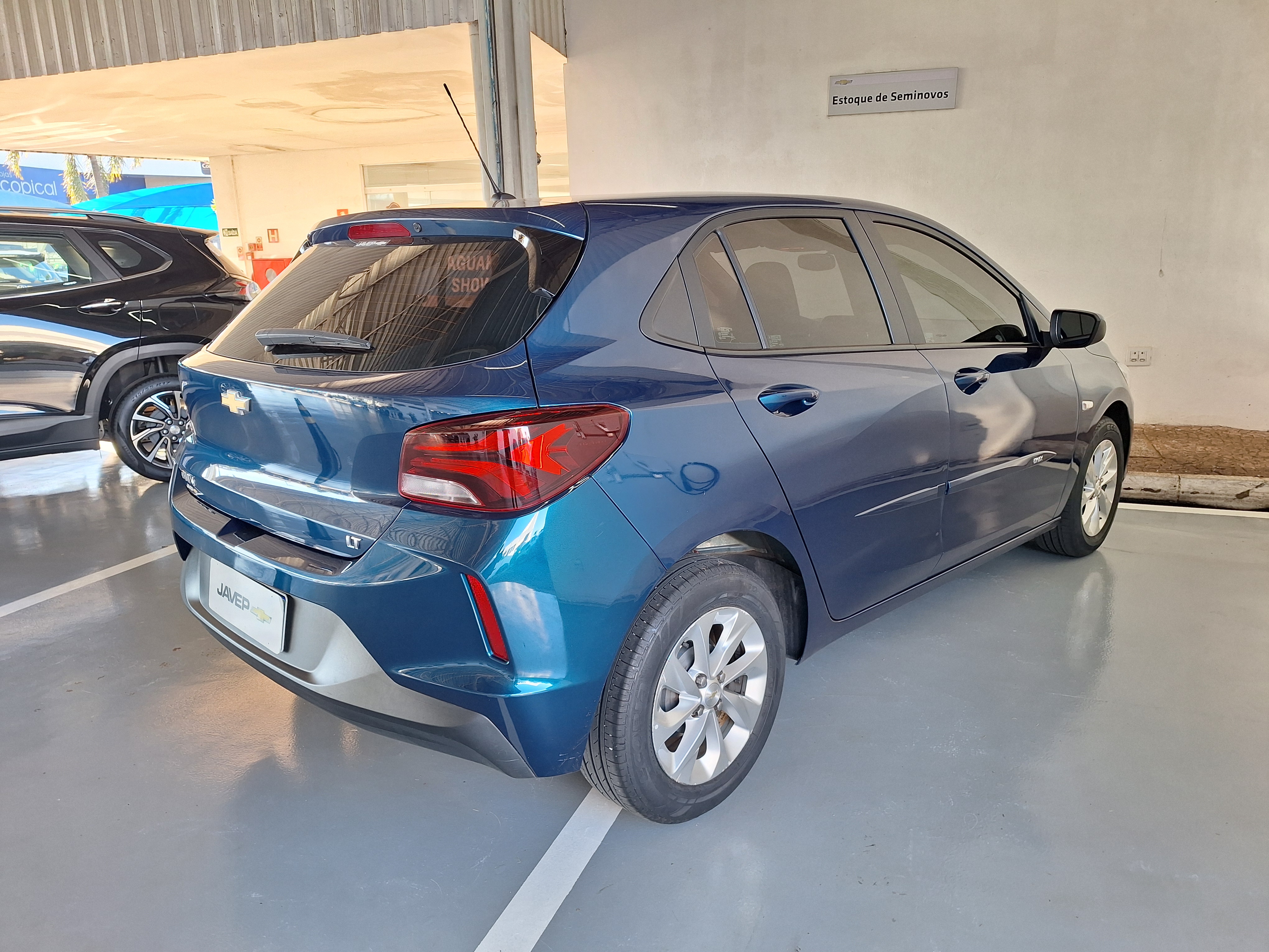 GM - Chevrolet-ONIX-1.0 FLEX LT MANUAL