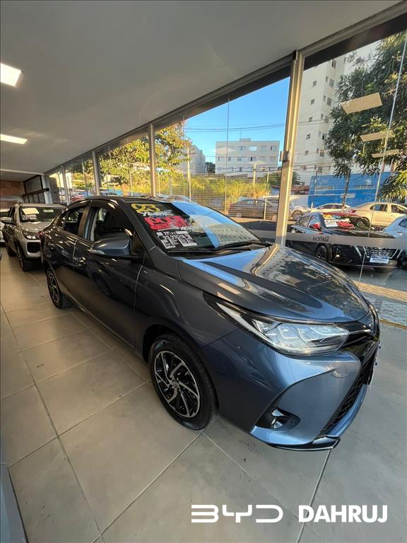 YARIS 1.5 16V FLEX SEDAN XLS CONNECT MULTIDRIVE2