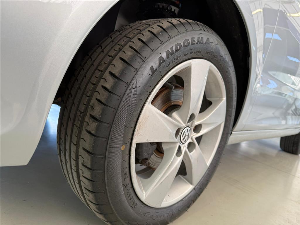 FOX 1.6 MI ROCK IN RIO 8V FLEX 4P MANUAL12