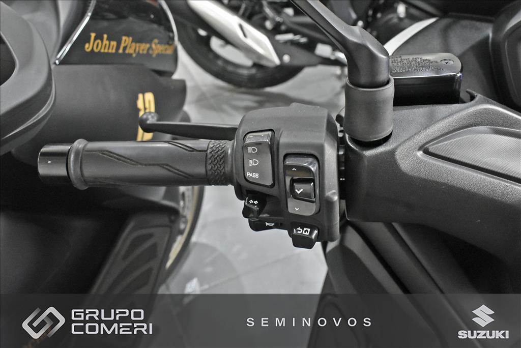 XMAX 250 CONNECTED ABS10