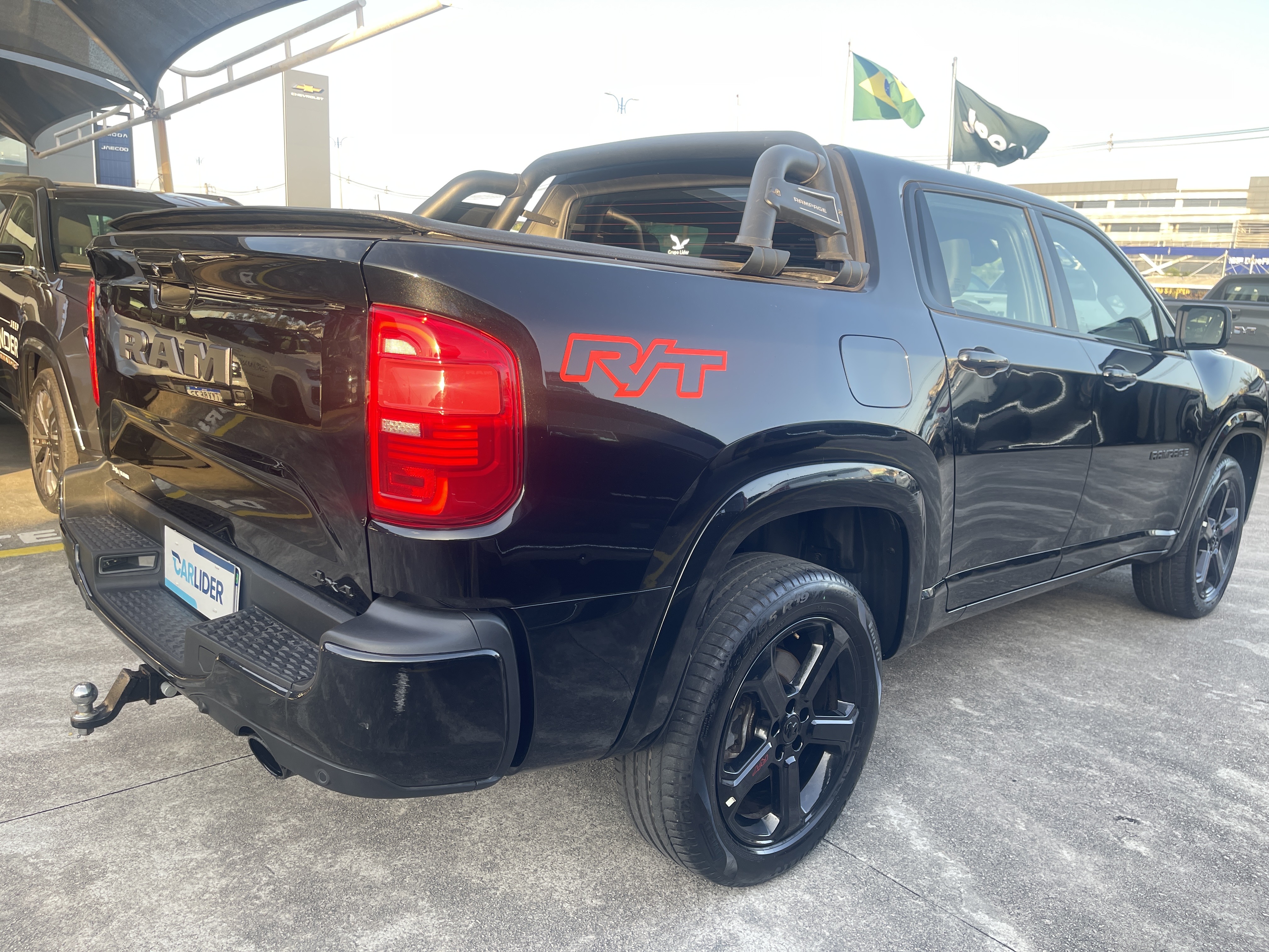 RAMPAGE 2.0 HURRICANE 4 TURBO GASOLINA R/T 4X4 AUTOMÁTICO4