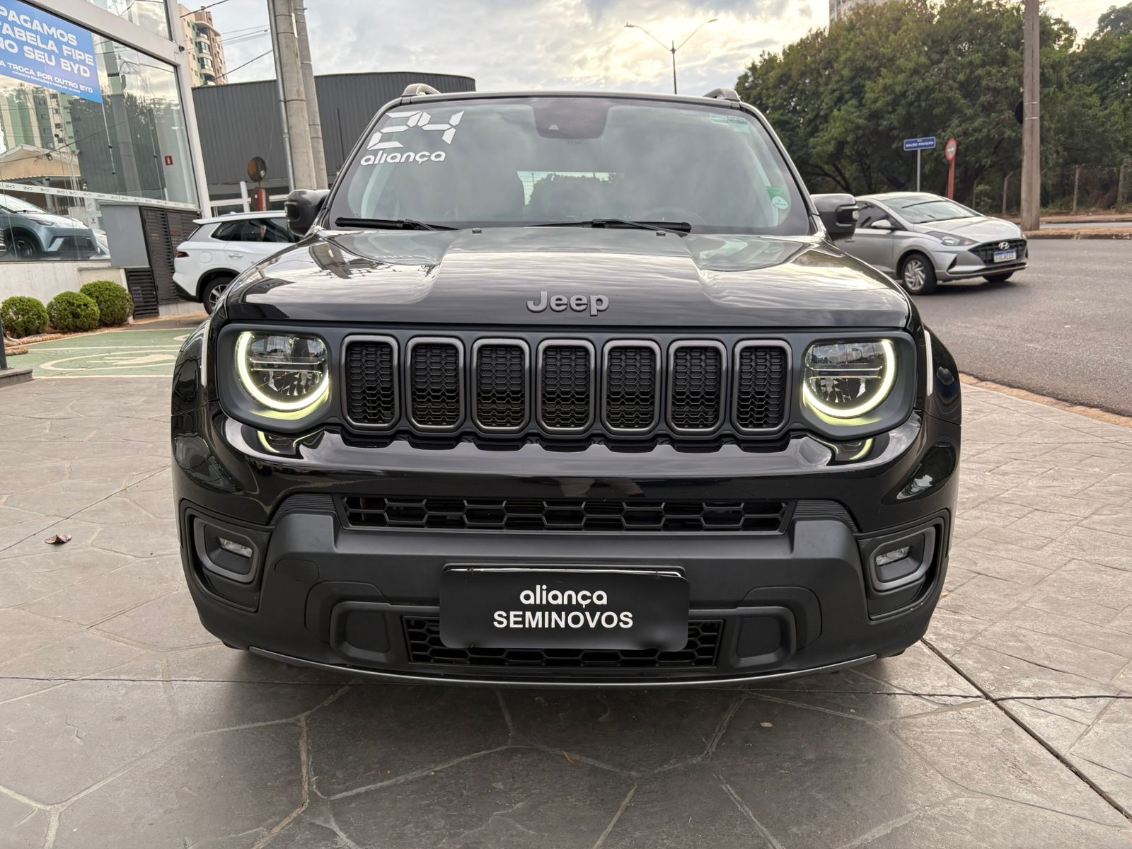 RENEGADE 1.3 T270 TURBO FLEX LONGITUDE AT6