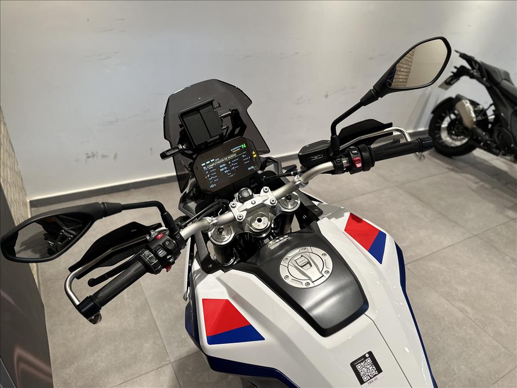 BMW Motorrad-F-900 GS TROPHY