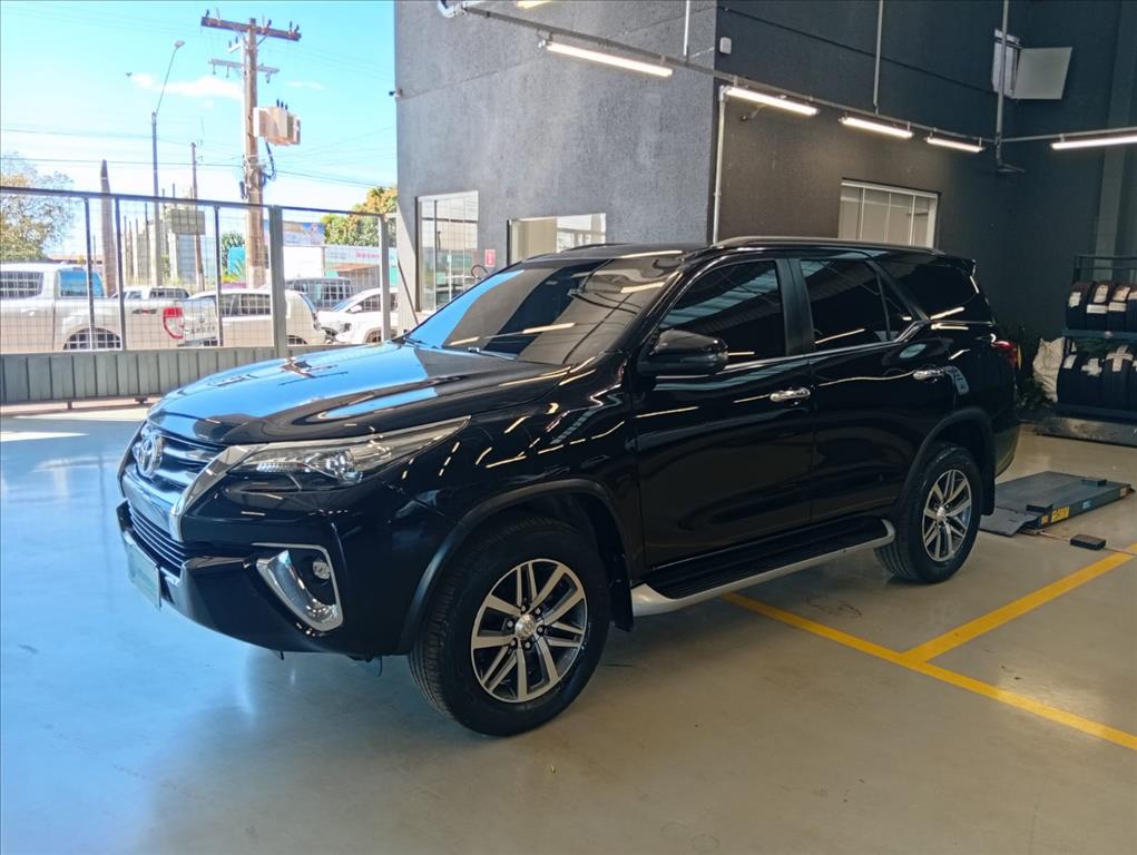 HILUX SW4 2.8 SRX 4X4 16V TURBO INTERCOOLER DIESEL 4P AUTOMÁTICO1