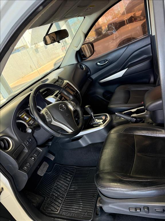 FRONTIER 2.3 16V TURBO DIESEL LE CD 4X4 AUTOMÁTICO
