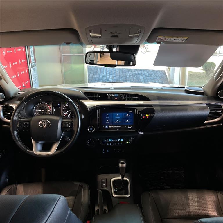 HILUX 2.8 D-4D TURBO DIESEL CD SRX 4X4 AUTOMÁTICO7