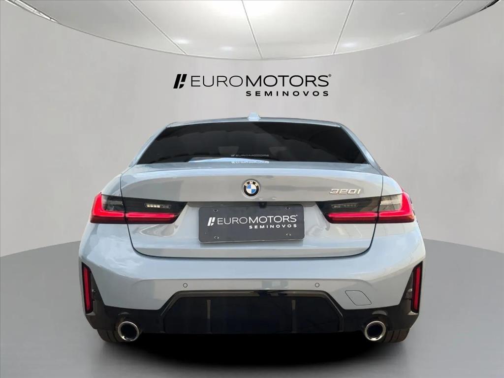 BMW-320i-2.0 16V TURBO FLEX M SPORT AUTOMÁTICO