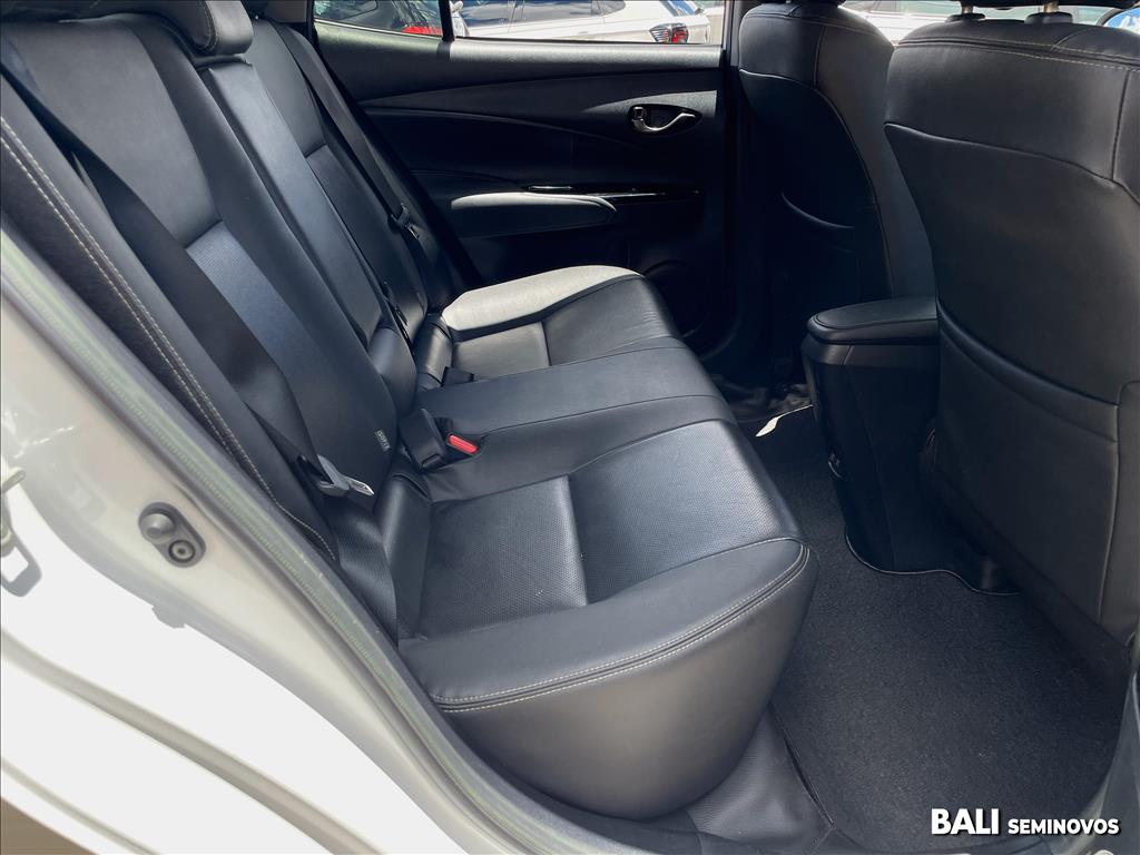 YARIS 1.5 16V FLEX SEDAN XLS CONNECT MULTIDRIVE15