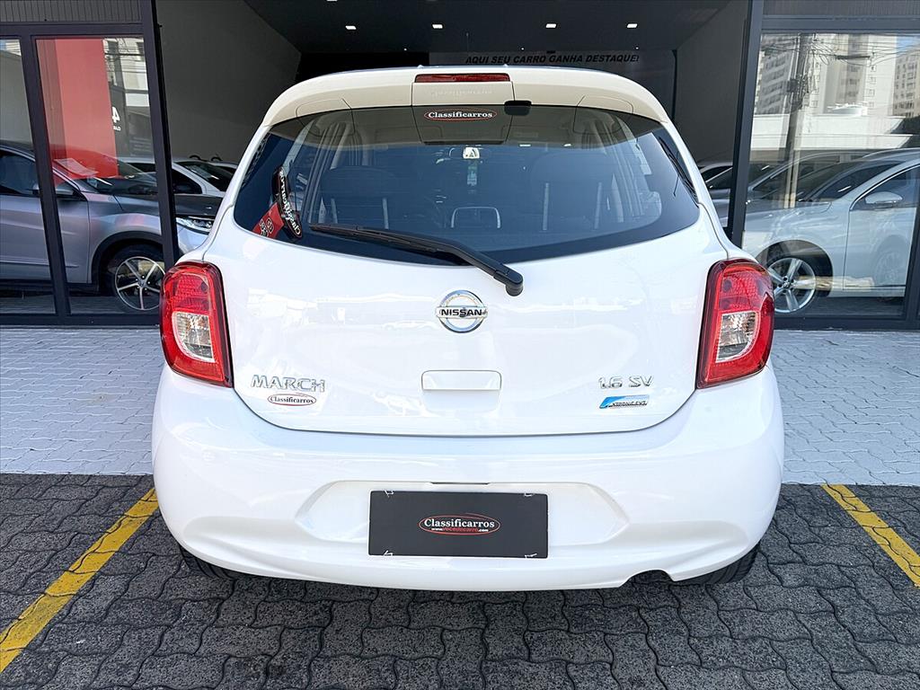 Nissan March - 1.6 SV 16V FLEXSTART 4P XTRONIC