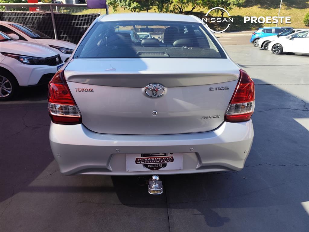 ETIOS 1.5 PLATINUM SEDAN 16V FLEX 4P AUTOMÁTICO5