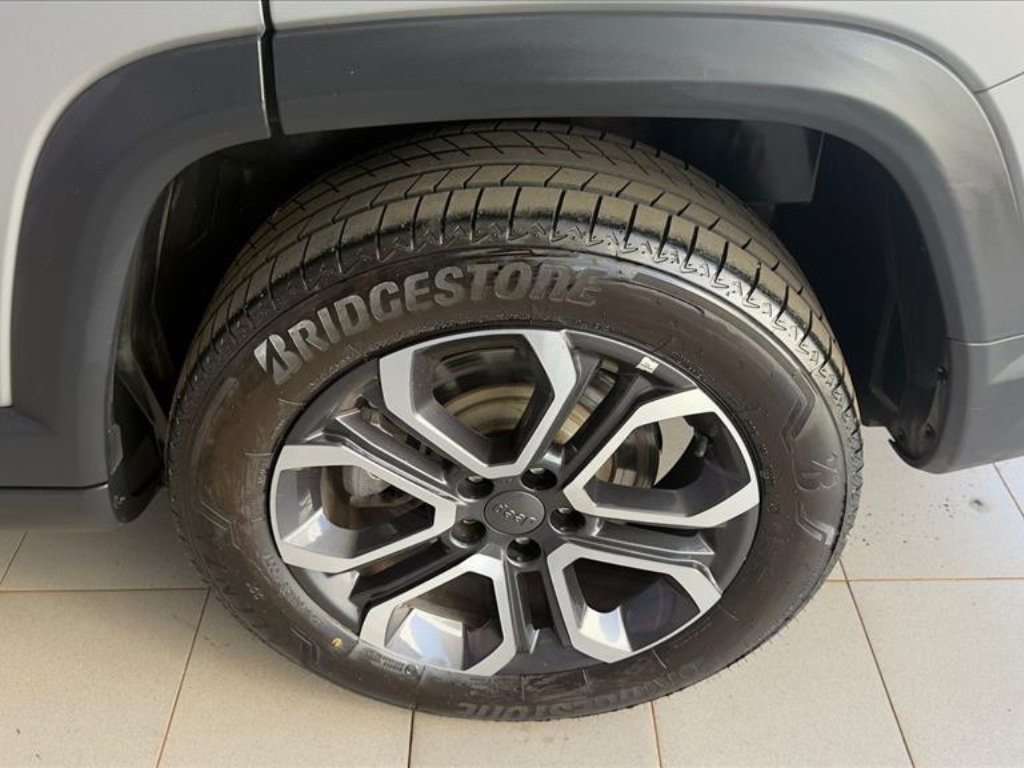 COMMANDER 1.3 T270 TURBO FLEX LIMITED AT68