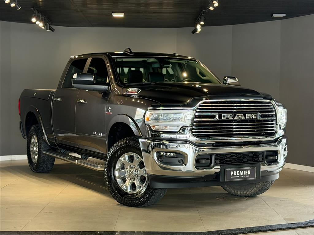 3500 6.7 I6 TURBO DIESEL LARAMIE CD 4X4 AUTOMÁTICO
