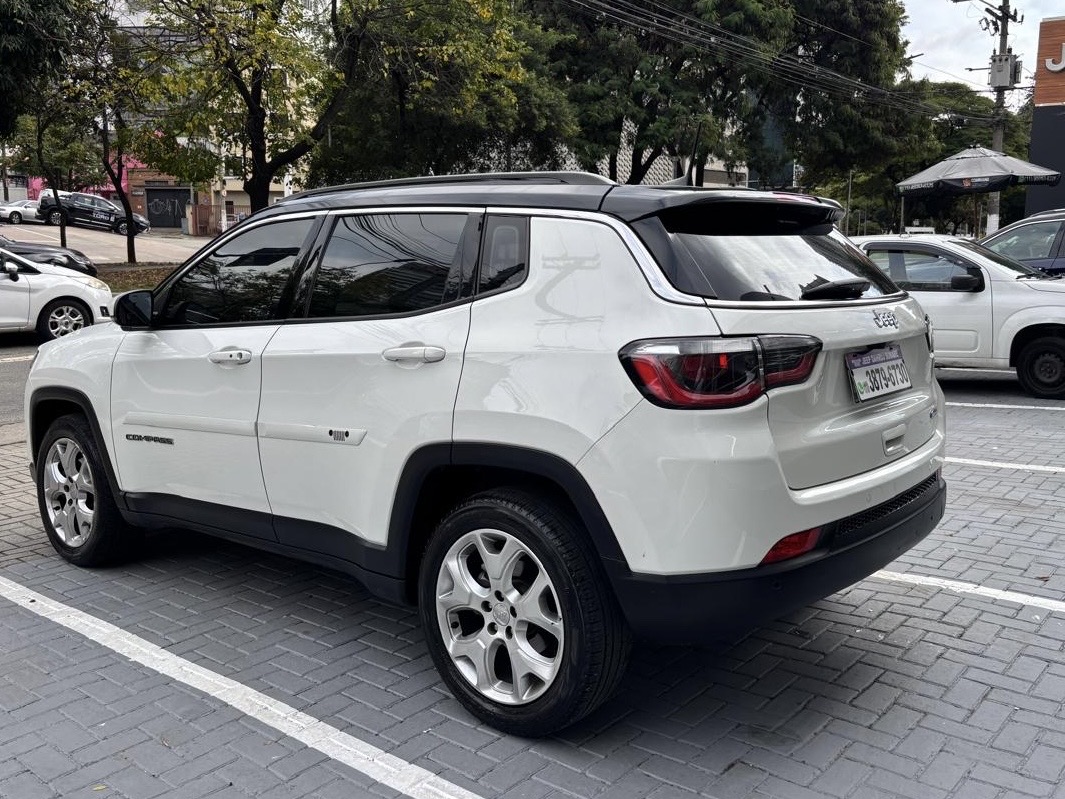 COMPASS 2.0 16V FLEX LONGITUDE AUTOMÁTICO1